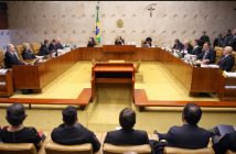 Renda da população brasileira retrocede enquanto salário de juízes pode subir 16%