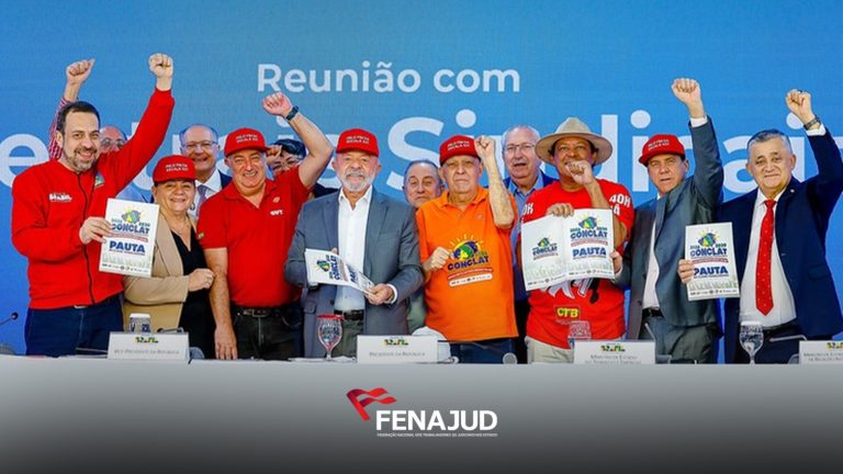 Governo assina projeto de lei sobre negociação coletiva no serviço público